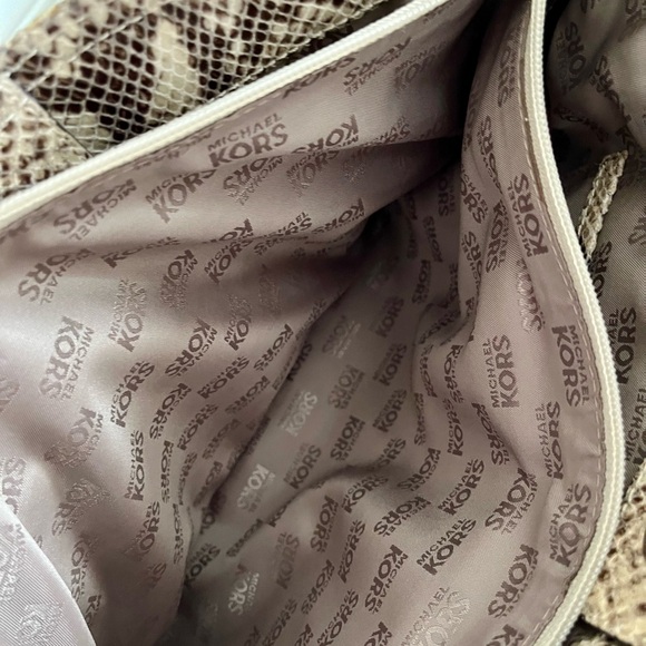 NEW condition Michael Kors Phyton Purse - Picture 13 of 16